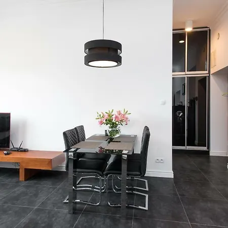 Black&white Apartment *